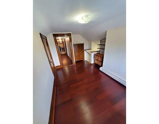 Building Photo - 142 Winsor Ave