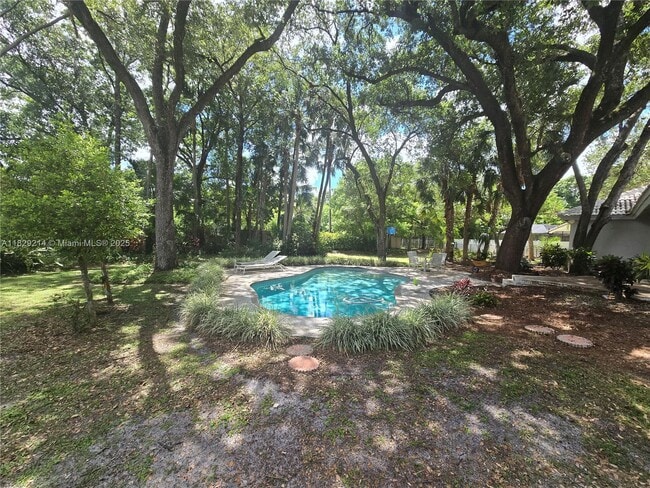 Building Photo - 4960 NW 65th Ave