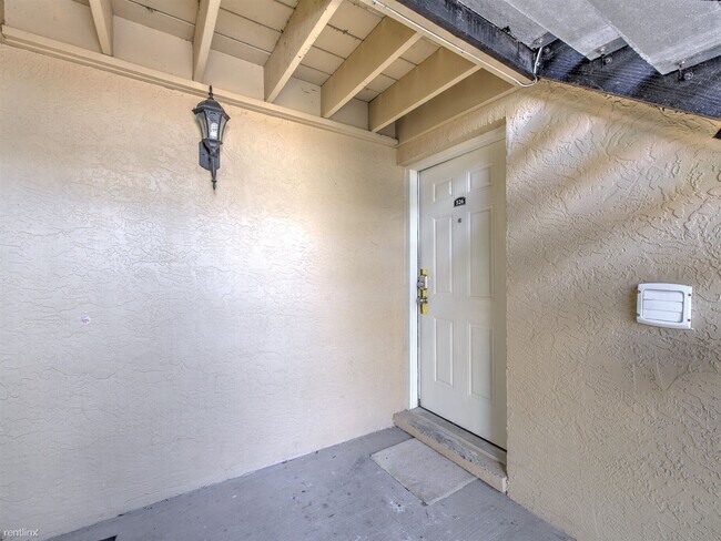 Foto del edificio - 2 br, 2 bath Condo - 526 Golden Raintree P...