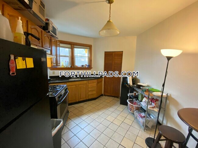 Foto del edificio - 253 Highland St