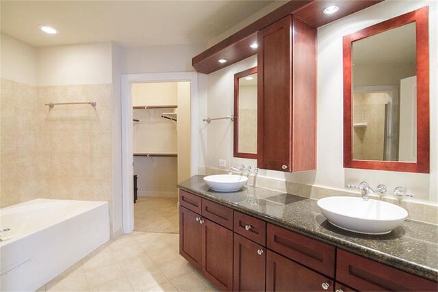 Foto del edificio - 1 Bedroom in Houston, TX 77006