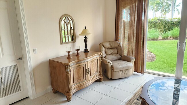 Foto del edificio - 35 Harbour Isle Dr W