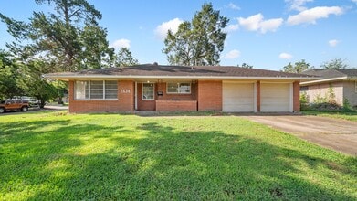 Building Photo - 7634 Wilmerdean St