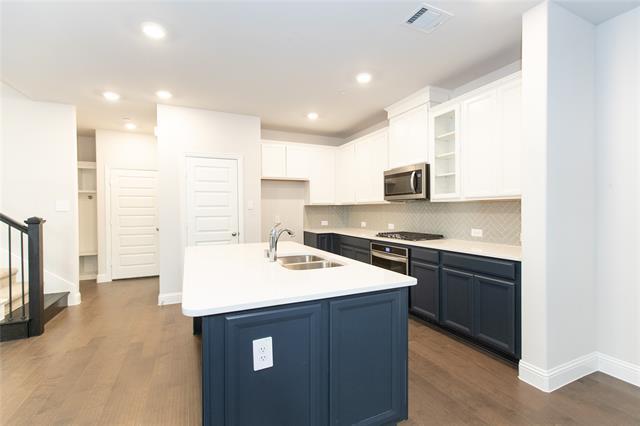 Building Photo - 7828 Manilla Dr