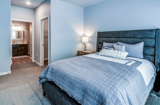 Mille Lacs - 2 Bed / 2 Bath - Flats at Neill Park