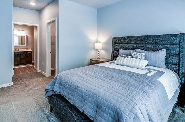 Mille Lacs - 2 Bed / 2 Bath - Flats at Neill Park