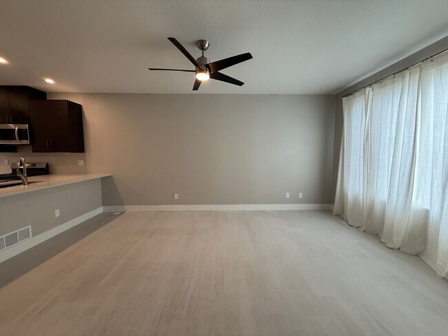 Building Photo - Modern Edgewater Condo Near Sloan’s Lake