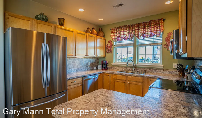 Foto del edificio - 3 br, 2 bath House - 1301 W Oregon St