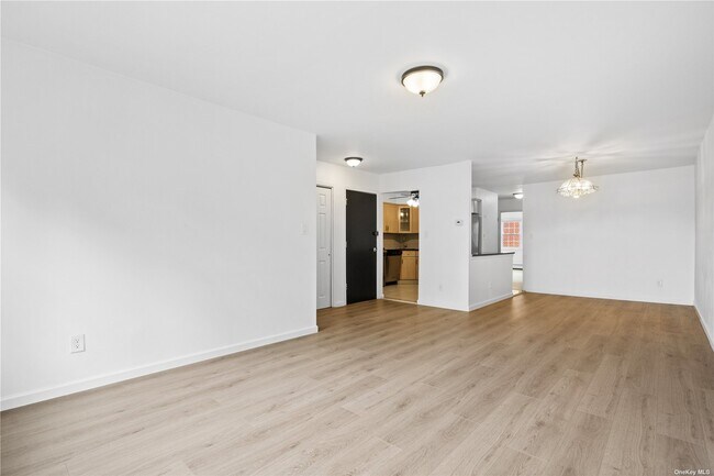 Building Photo - 212-74 16th Ave