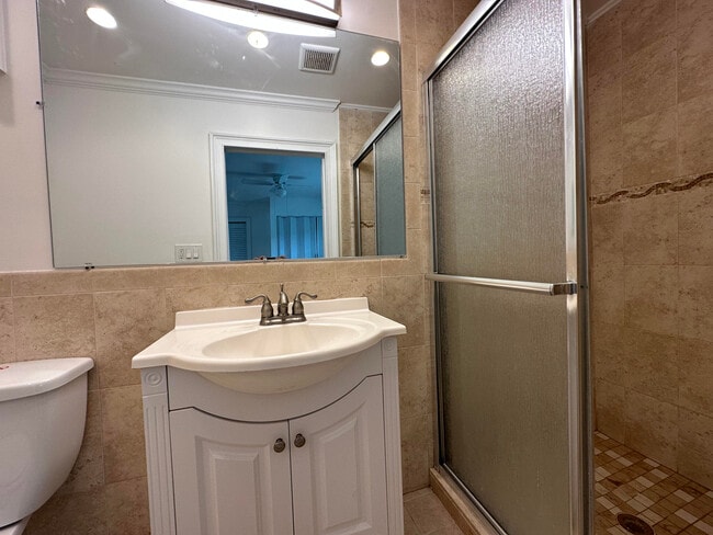 Building Photo - 10682 Fascination Ln