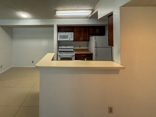 Building Photo - 2986 S University Dr