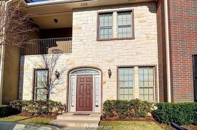 Photo - 146 Forest Dr Loop Townhome