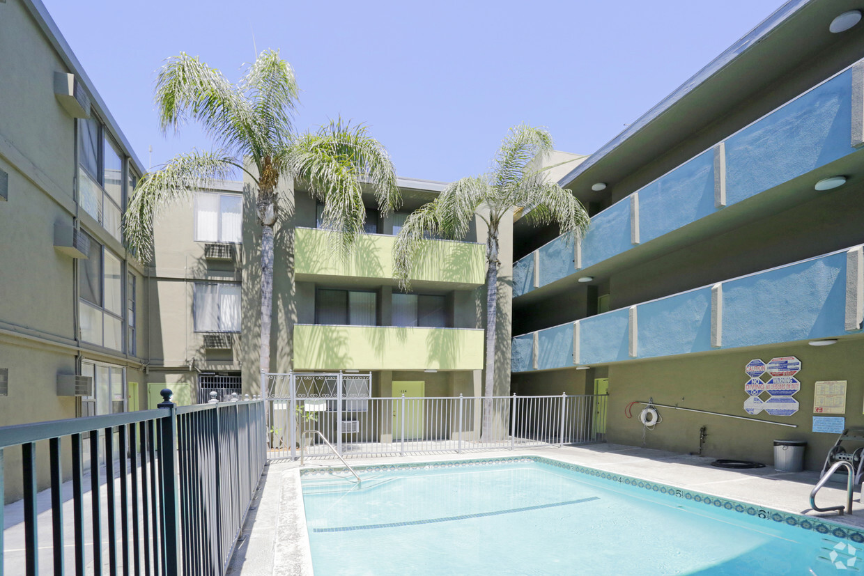 Mardette Apartments Photo