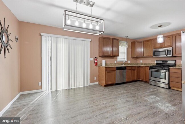 Foto del edificio - 334 N Oakland Ave