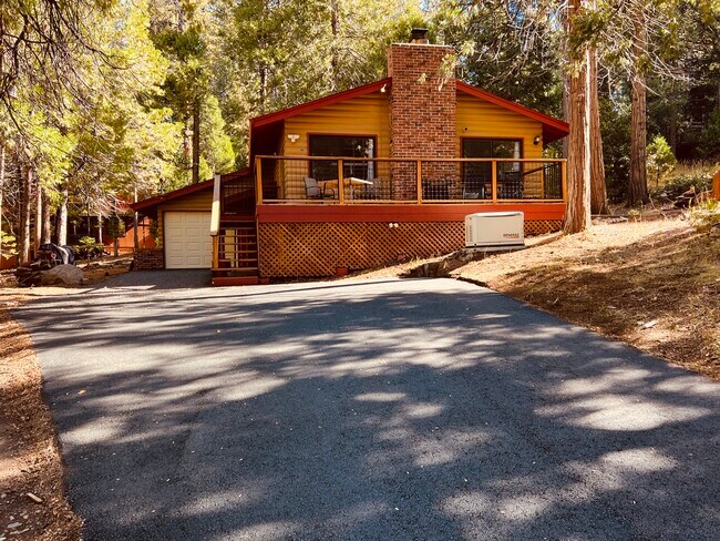 Foto del edificio - 1637 Rawhide Dr