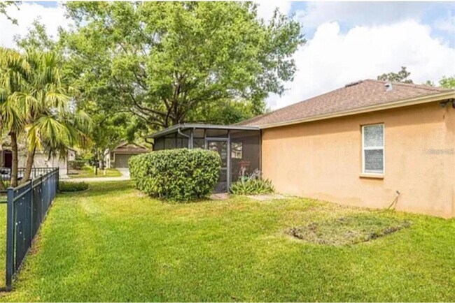 Foto del edificio - 15534 Martinmeadow Dr