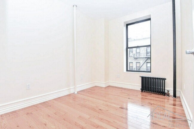 Building Photo - 625 W 164th St