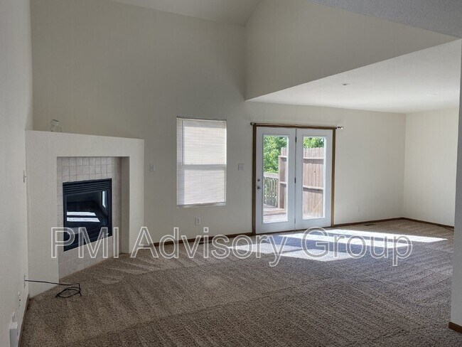 Building Photo - 7341 SW 23rd St