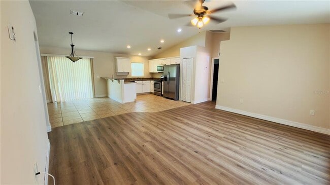 Foto del edificio - 200 Breakwater St SE
