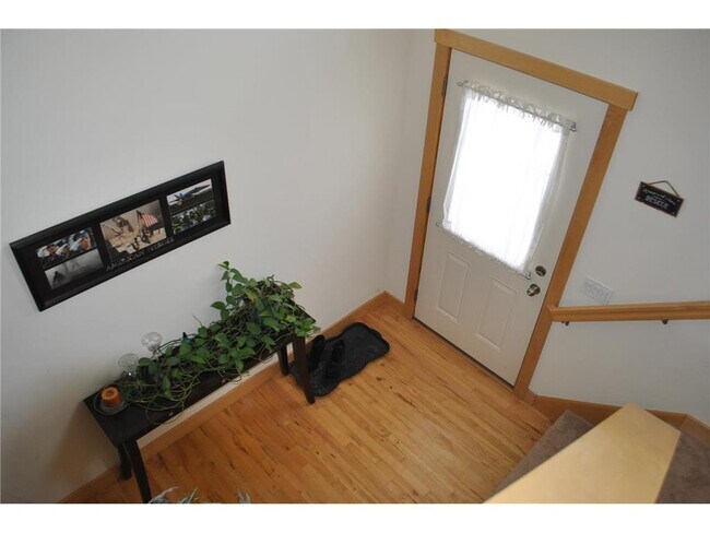 Foto del edificio - 2214 Hanley Rd