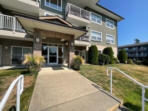 Building Photo - 512 Darby Dr