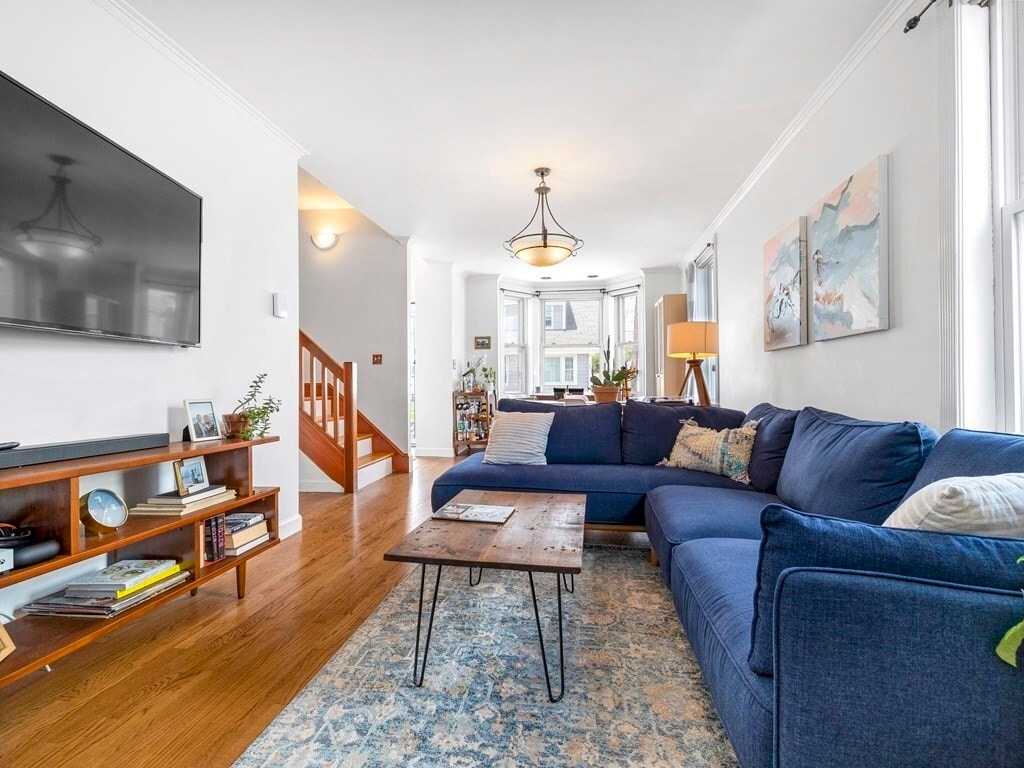 15 Marshall St Unit 15, Winthrop, MA 02152 Room for Rent in Winthrop