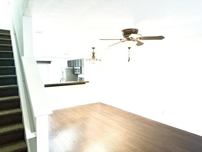 Foto del edificio - Updated Townhome in University Park!