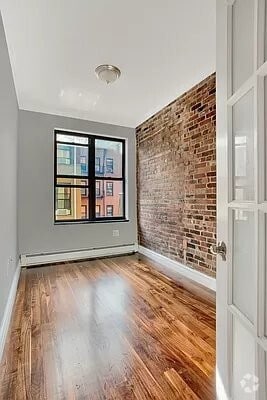 Building Photo - 124 Ridge St