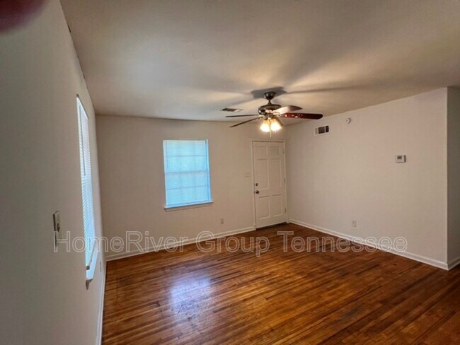 Foto del edificio - 451 Marlowe Ave