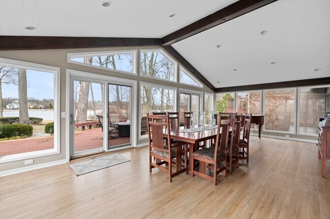 Building Photo - 3525 Brookside Dr