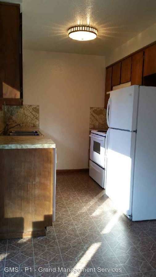 Foto del edificio - 2388-2396 Broadway Ave