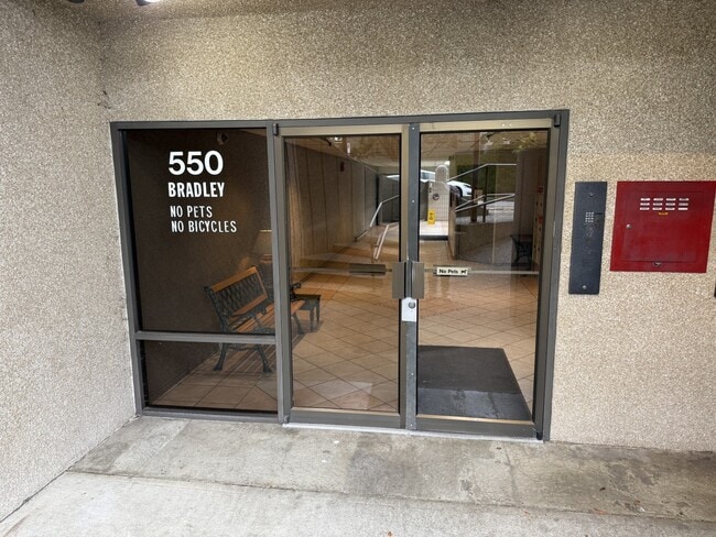 Building Photo - 550 Bradley St