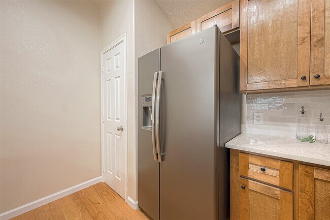 Foto del edificio - 2910 Crescent Bend Rd