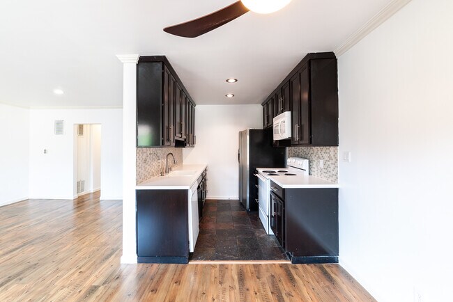 Foto del edificio - 4009 Stevely Ave