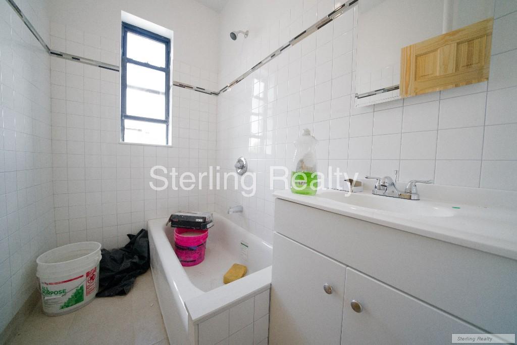 Building Photo - 3153 34th St