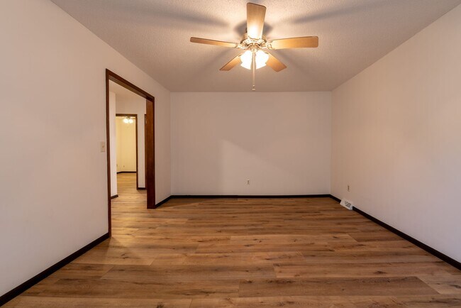 Foto del edificio - Available July 15!