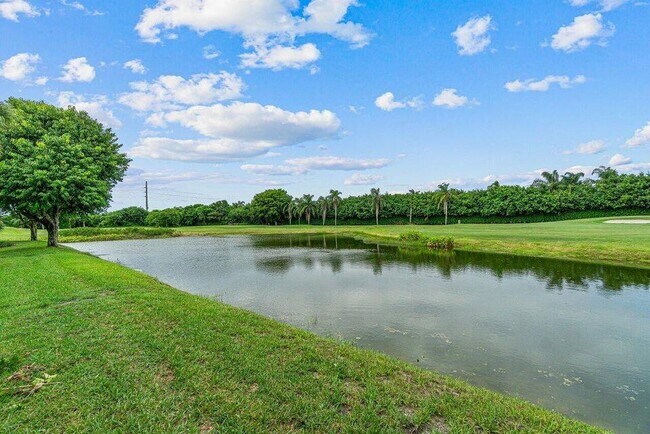 Foto del edificio - 6446 Aspen Glen Cir