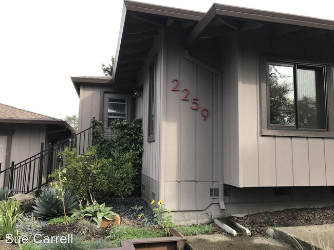 Building Photo - 2259 Schaeffer Rd