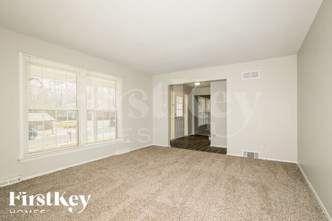 Building Photo - 12525 Bay Shore Dr