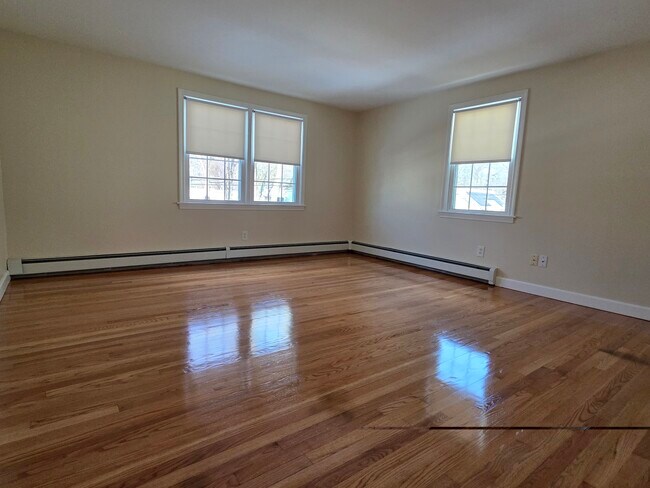 Foto del edificio - 19 Goodwin Pl