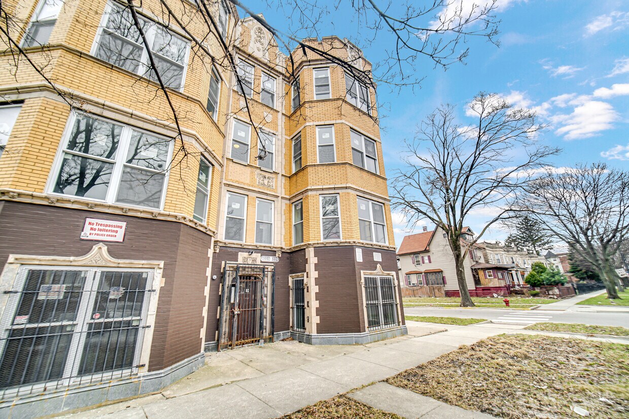 Primary Photo - 51 N Latrobe Ave