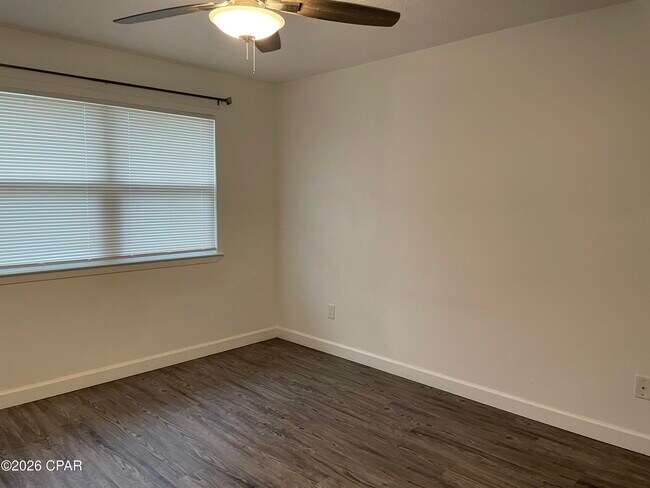Foto del edificio - 2708 E 17th St