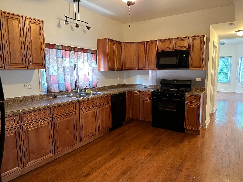 Photo - 1650 N Keeler Ave (Chicago, IL)