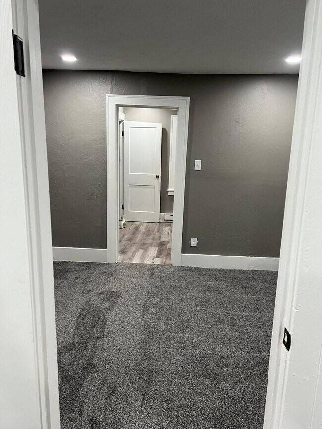 Foto del edificio - 1141 N Olive St