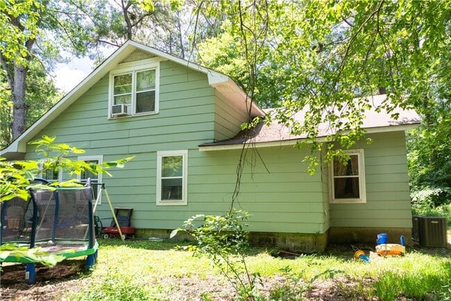 Building Photo - 223 Addington Dr