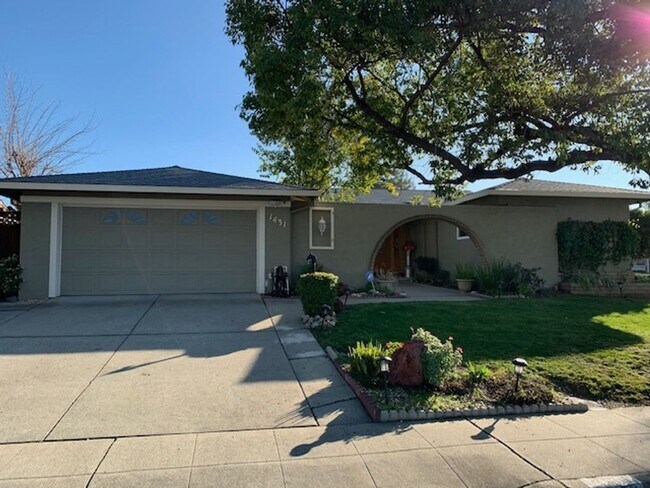 Foto del edificio - Fully Upgraded Single Family Livermore Home