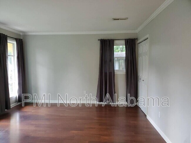 Building Photo - 2248 Norwood Dr NW