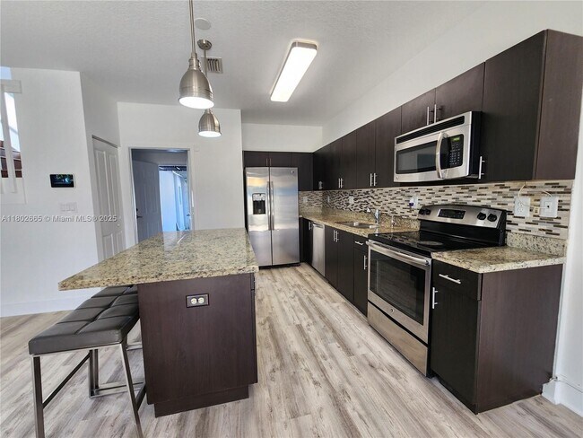 Foto del edificio - 22433 SW 102nd Ave