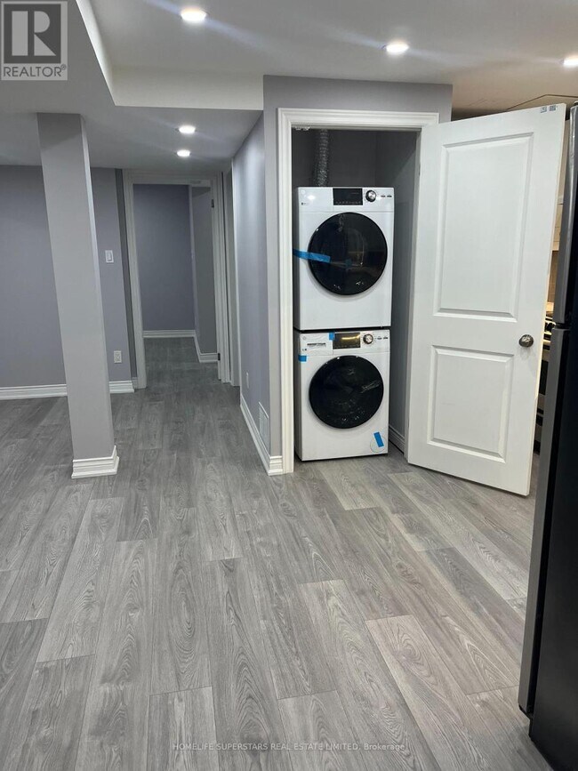 Building Photo - 192 Willowbrook Dr