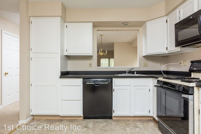 Building Photo - 3 br, 2.5 bath House - 7901 Thrush Meadow ...